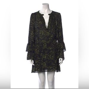 EUC 100% silk Parker dress